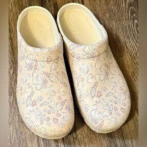 Dansko Seashell Patterned Mules - Cream